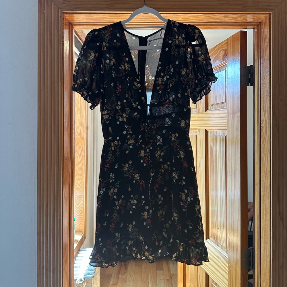Reformation Dress - I agro the sleeves of the dress altered